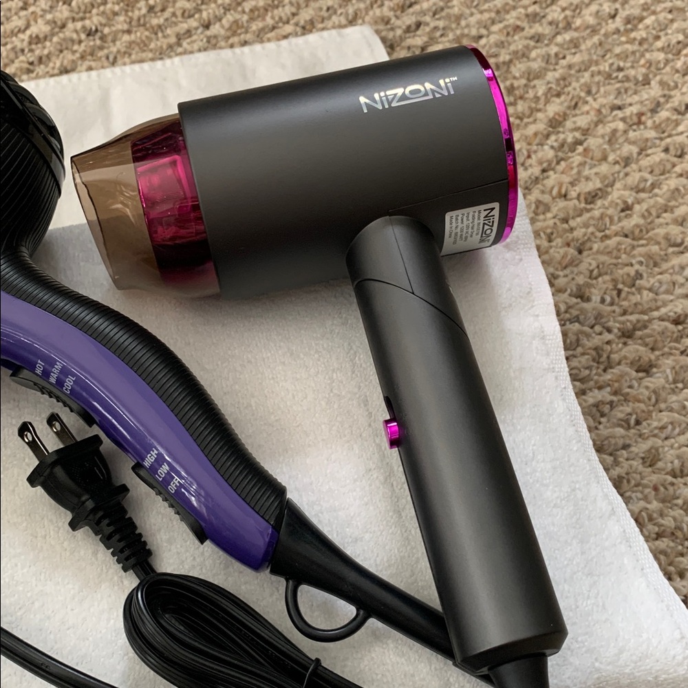 Conair Hair Dryer and Nizoni Travel Hair Dryer Set. - Picture 3 of 4